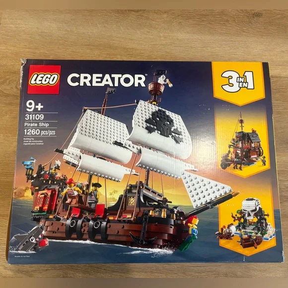 Lego Creator Pirate Ship - Picture 1 of 4